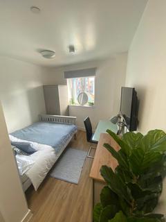 6 bedroom flat to rent - Arndale House, 89-103 London Road, Liverpool, L3