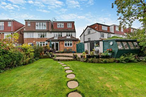 28 Birkdale Avenue, Pinner, HA5 5SQ