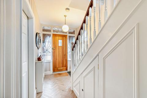28 Birkdale Avenue, Pinner, HA5 5SQ