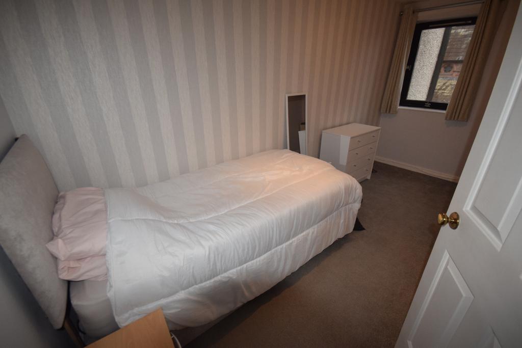 Second bedroom