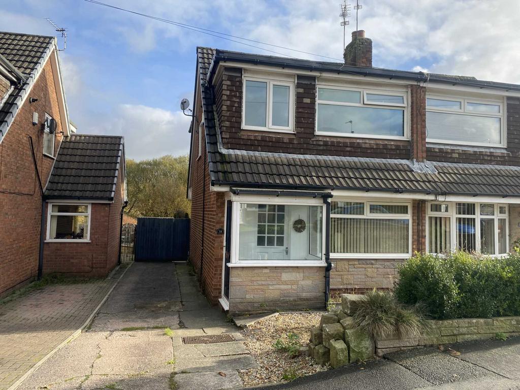 Cornish Way, Royton 3 bed semidetached house for sale £210,000