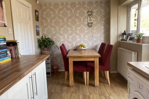 58 Cornish Way, Royton, Oldham, OL2 6JY