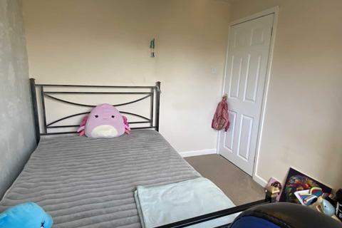 58 Cornish Way, Royton, Oldham, OL2 6JY