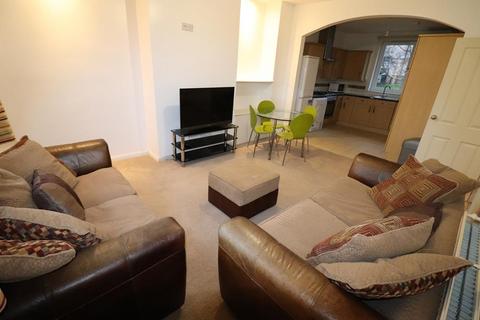 3 bedroom flat to rent, Kirkhill Road, Aberdeen, AB11