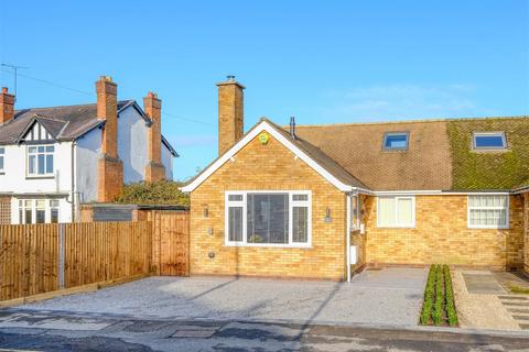 3 bedroom semi-detached bungalow for sale, Church Road, Astwood Bank B96 6DD