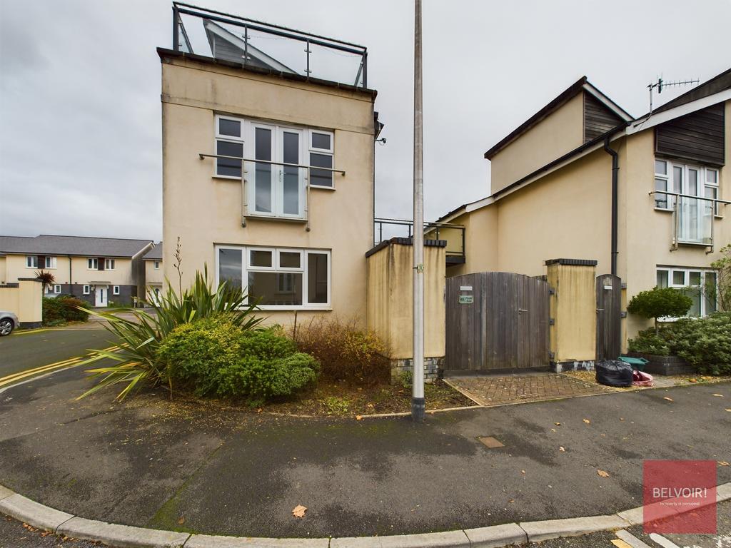 Phoebe Road, Copper Quarter, Swansea, SA1 3 bed townhouse to rent £1,250 pcm (£288 pw)