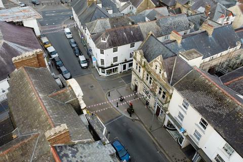 Retail property (high street) to rent - High Street, Bideford EX39
