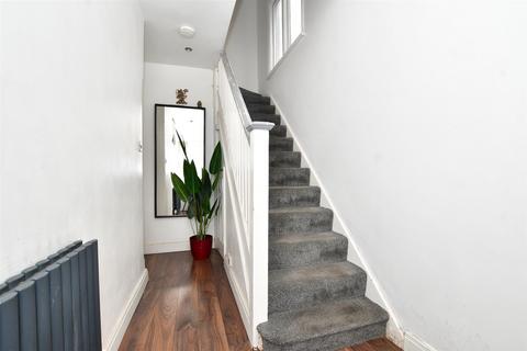 327 Gander Green Lane, Cheam, Sutton, SM3 9QX