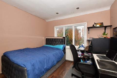 327 Gander Green Lane, Cheam, Sutton, SM3 9QX