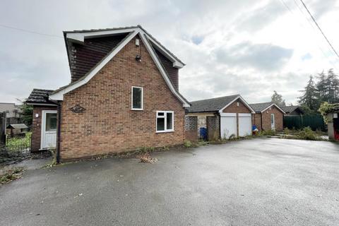 4 bedroom detached house for sale - Oakdene, St. Marys Road, Wickford, Essex