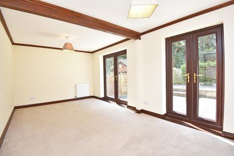 4 bedroom detached house for sale - Laverton Gardens, Harrogate