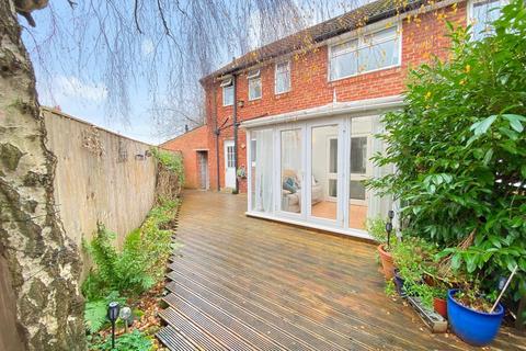 16 Beech Avenue, Harrogate, HG2 8DY