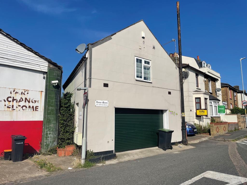 Detached property with garage on ground floor