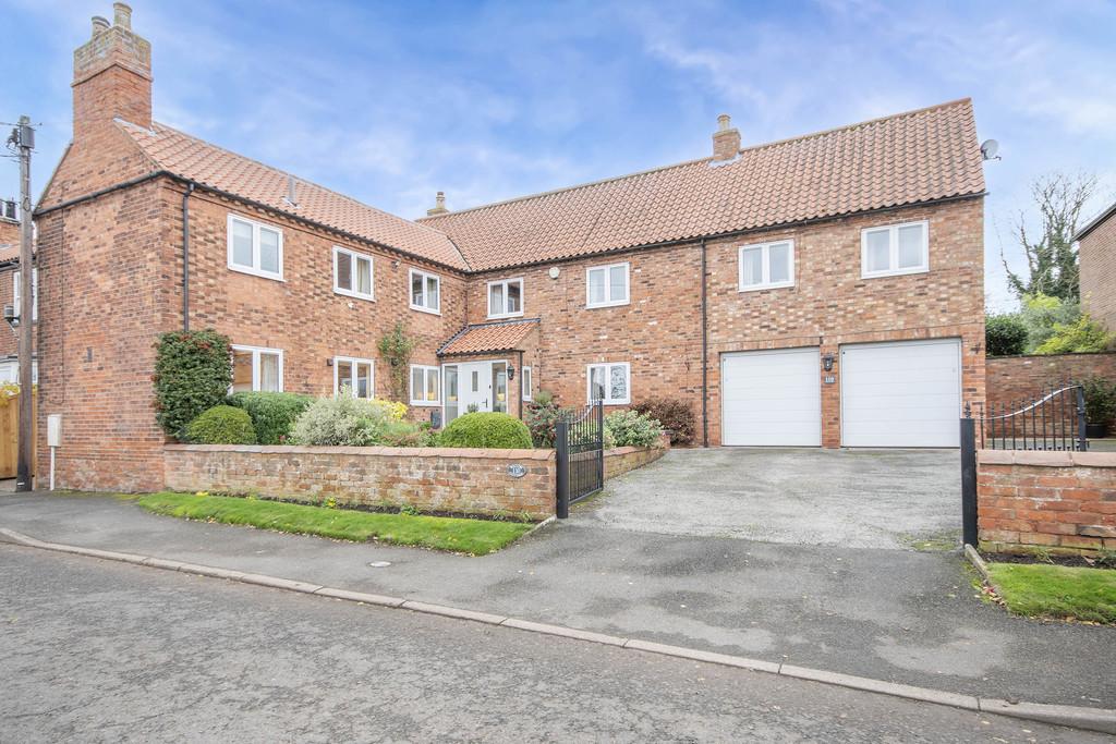 Main Street, Hayton, Retford 5 bed detached house for sale £595,000