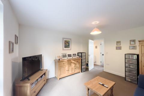 79 Blakeslee Drive, Exeter, EX2 7FN