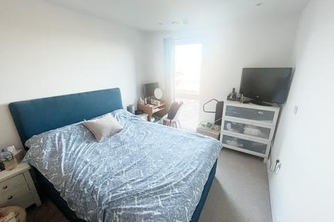 2 bedroom apartment to rent, Railway Terrace, Slough