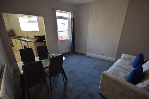 1 bedroom in a flat share to rent, Corporation Street, Stoke-on-Trent