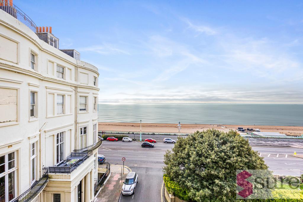 Eastern Terrace, Brighton, East Sussex 2 bed flat £1,950 pcm (£450 pw)