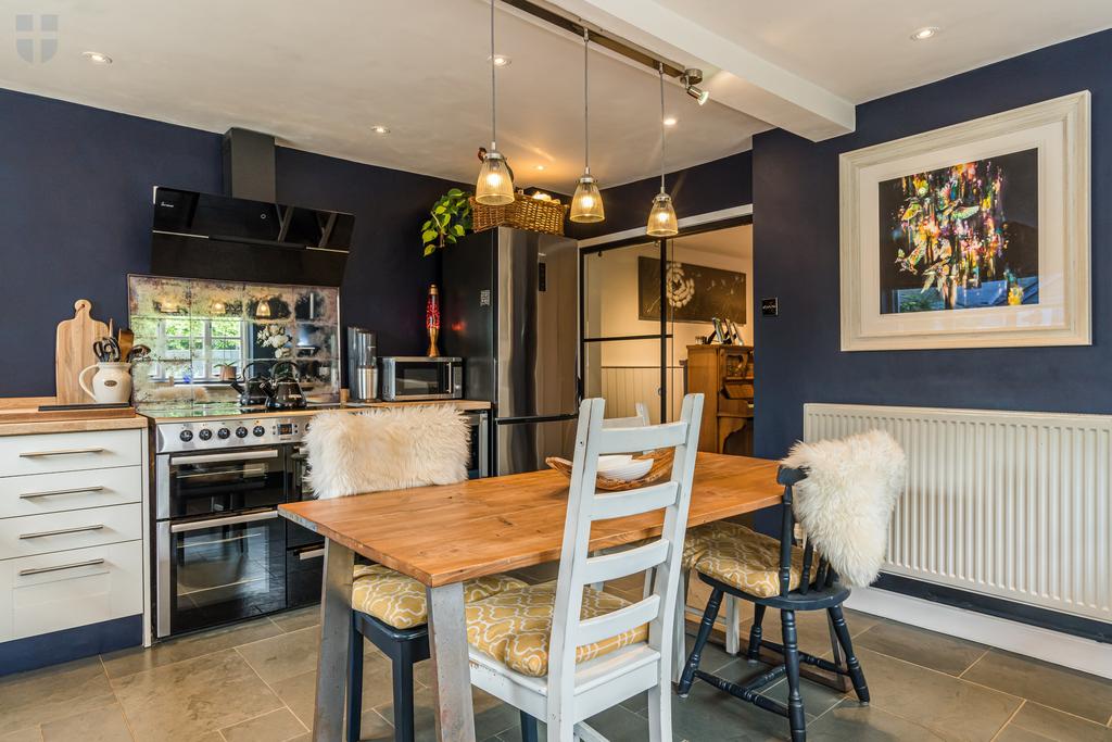 5 - Kitchen2