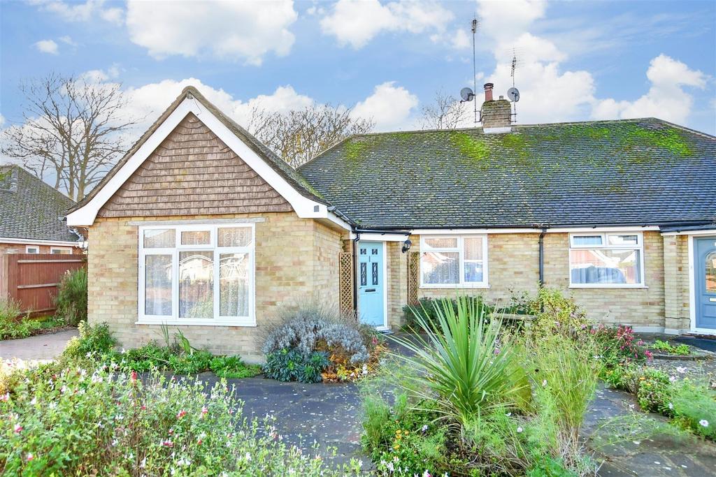 Anne Close, Birchington, Kent 2 bed semidetached bungalow for sale £