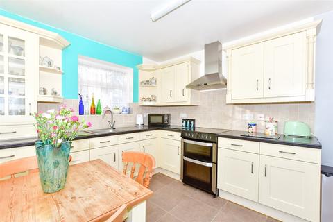 6 Anne Close, Birchington, CT7 9BZ