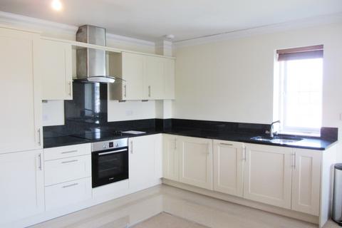 2 bedroom apartment to rent, Station Approach, West Byfleet KT14