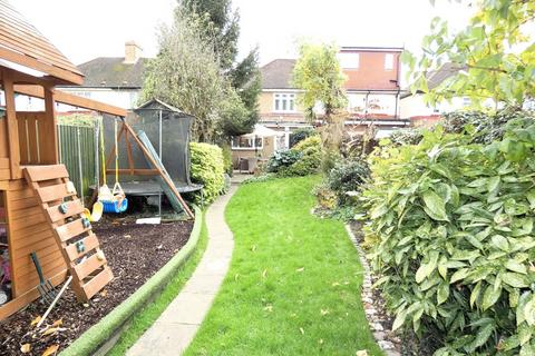 51 Burns Avenue, Feltham, TW14 9LZ