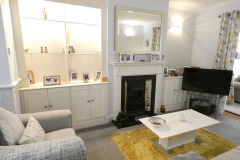 51 Burns Avenue, Feltham, TW14 9LZ