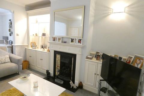 51 Burns Avenue, Feltham, TW14 9LZ