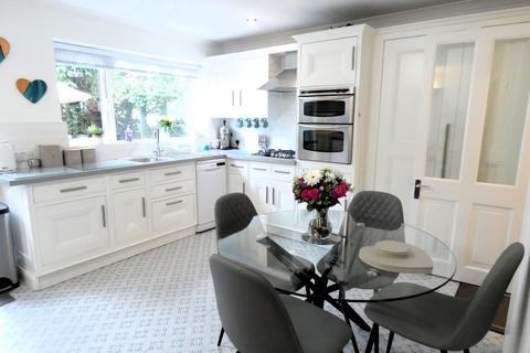 51 Burns Avenue, Feltham, TW14 9LZ