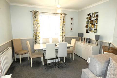 51 Burns Avenue, Feltham, TW14 9LZ