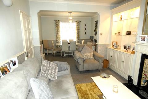 51 Burns Avenue, Feltham, TW14 9LZ