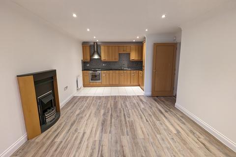 2 bedroom apartment to rent, Weldon Road, Altrincham