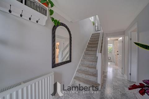 55 Cherington Close, Redditch, B98 0BB