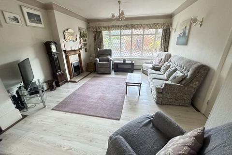 4 bedroom detached bungalow to rent, Ferry Road, Wirral