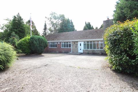 4 bedroom detached bungalow to rent, Ferry Road, Wirral