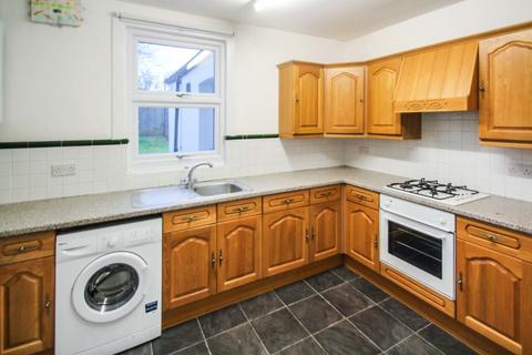 2 bedroom end of terrace house to rent, Albany Road, Chislehurst