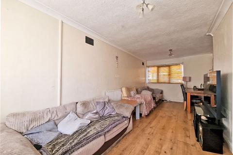 3 bedroom terraced house for sale, Rudge Close, Willenhall