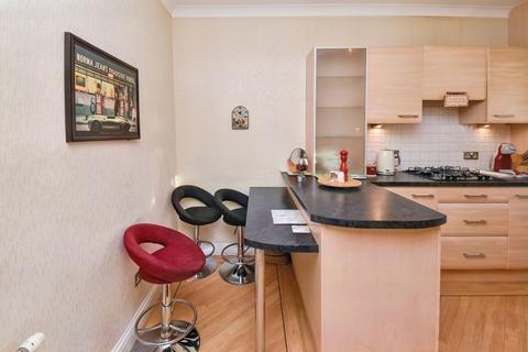 2 bedroom apartment for sale - U.P. Lane, Kilsyth