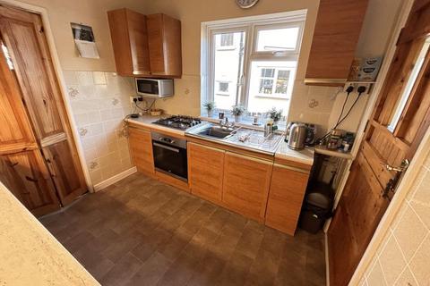 4 bedroom semi-detached house for sale, Conway Road, Mochdre