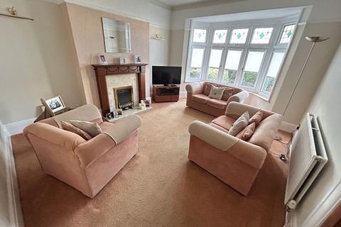 4 bedroom semi-detached house for sale, Conway Road, Mochdre