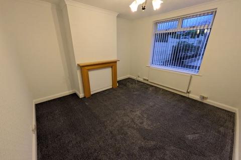 3 bedroom semi-detached house to rent - Brook Street, Sutton-In-Ashfield