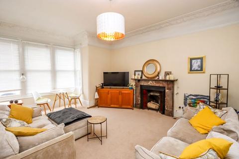 2 bedroom apartment for sale, Kings Road, Clevedon
