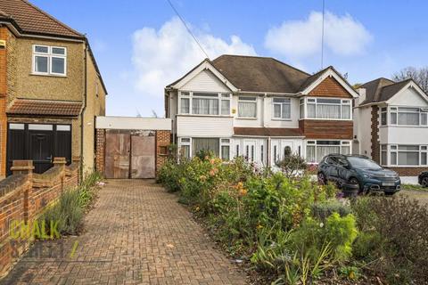 280 Collier Row Lane, Romford, RM5 3NL