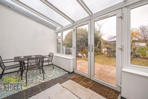 280 Collier Row Lane, Romford, RM5 3NL