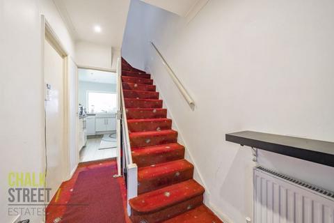280 Collier Row Lane, Romford, RM5 3NL