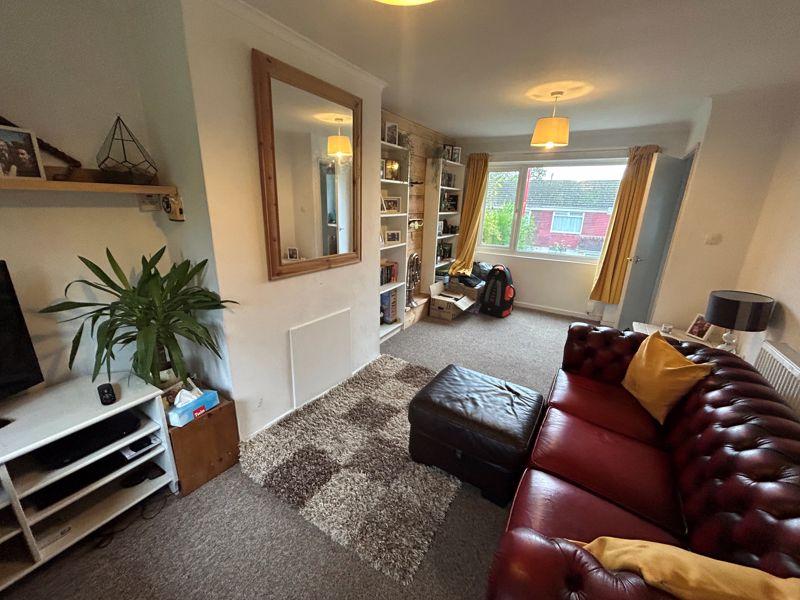 The Roundabout, Northfield, Birmingham. 3 bed semidetached house £