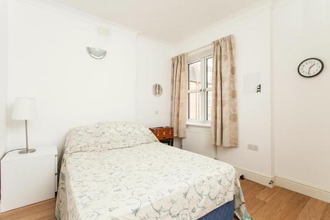 3 bedroom flat to rent, Bond Street, London W5