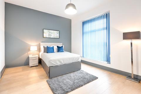 4 bedroom flat to rent, Calvert Terrace, Swansea,