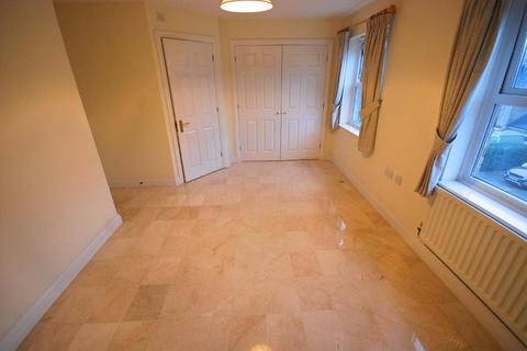 4 bedroom townhouse to rent, COMPTON AVENUE, WEMBLEY, MIDDLESEX, HA0 3FD